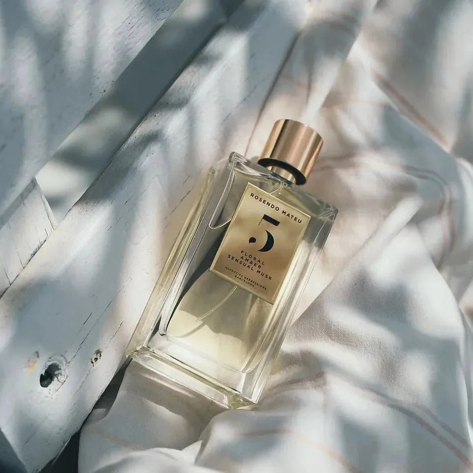 Rosendo Mateu No.5 Floral Amber Sensual Musk EDP