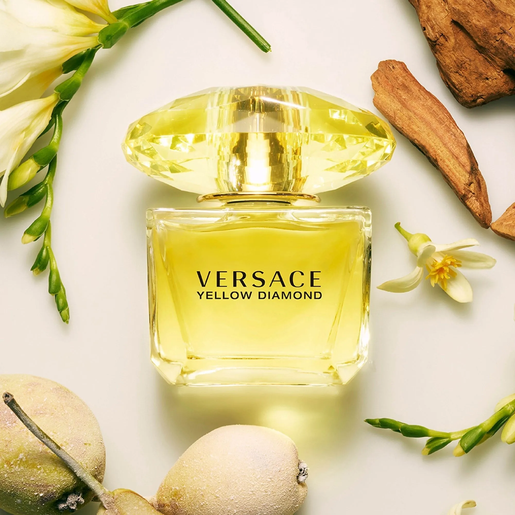 Versace Yellow Diamond EDT Body Lotion Set